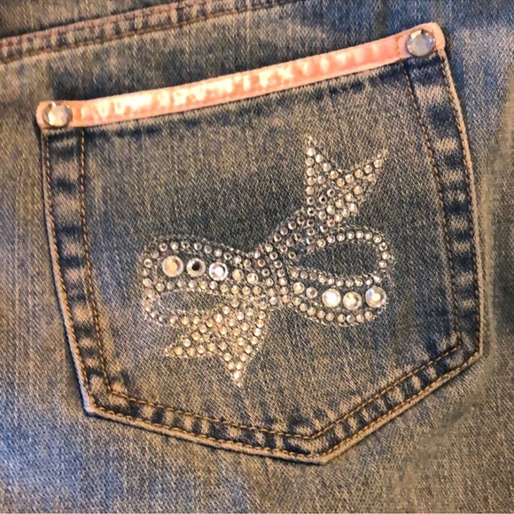 Dana Buchman Denim - Dana Buchman Rhinestone Bow Blue Jeans
